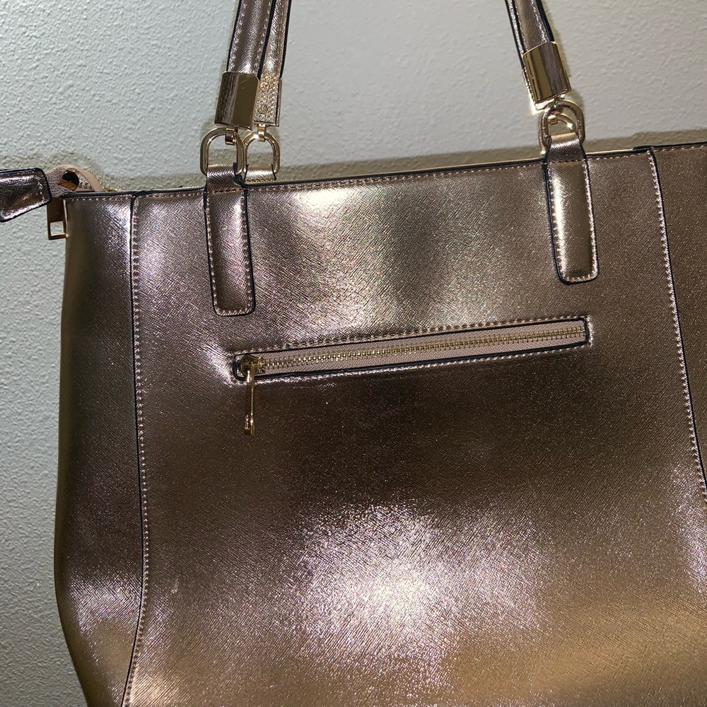 Purse - Picture 2 of 5